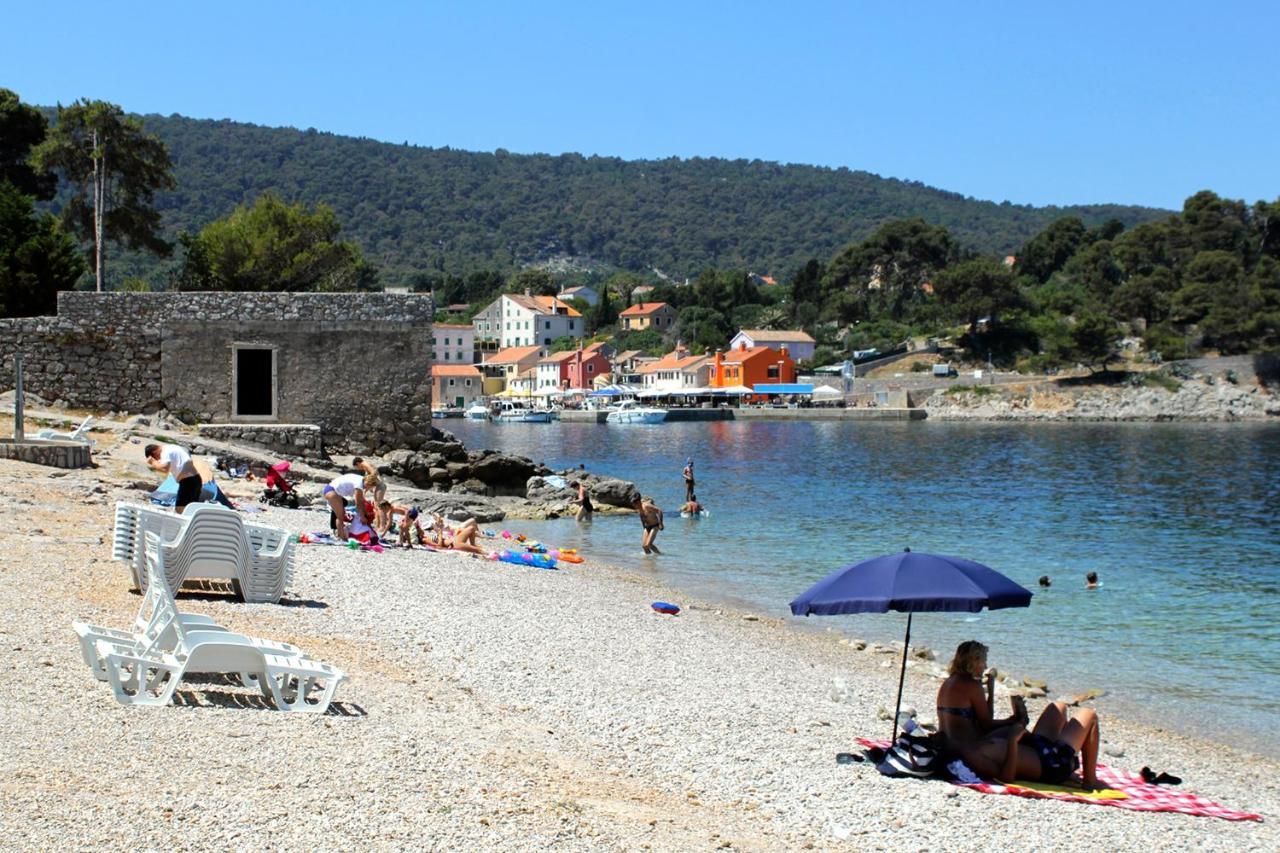 Apartments By The Sea Veli Losinj, Losinj - 8031 Exteriér fotografie
